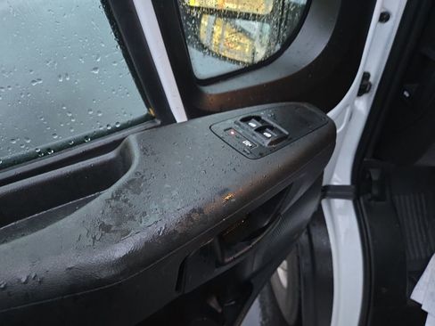 Used 2023 RAM ProMaster 2500 image 11