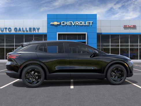 New 2026 Chevrolet Equinox EV LT image 6