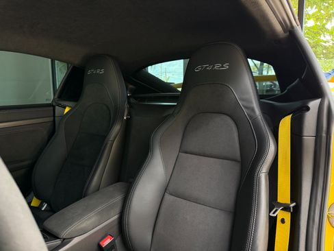 Used 2025 Porsche 718 Cayman GT4 RS RWD image 31
