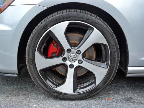 Used 2017 Volkswagen GTI S image 8