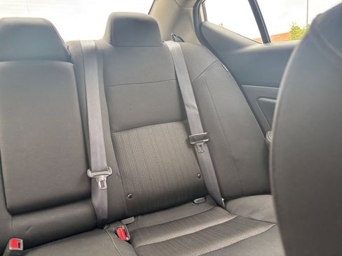 Used 2025 Nissan Altima 2.5 SV FWD image 36