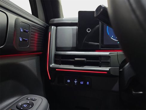 Used 2025 Hyundai Santa Fe Calligraphy image 29