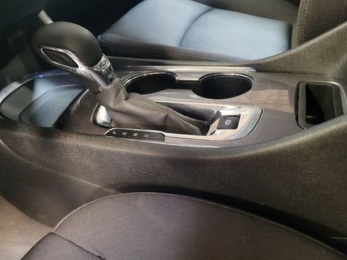 Used 2023 Chevrolet Malibu LT FWD image 26