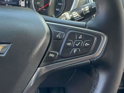 Used 2024 Chevrolet Equinox LT AWD/4WD image 16