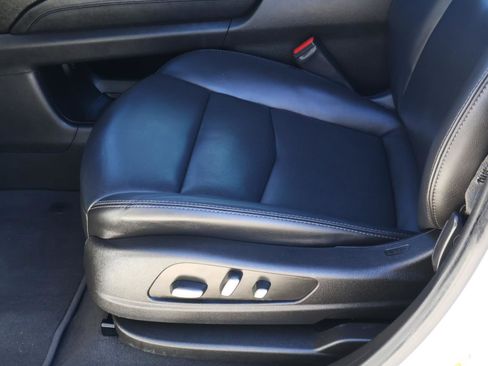 Certified 2022 Cadillac XT5 Premium Luxury w/ Technology Package image 19