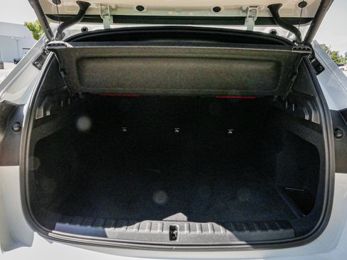 Used 2025 BMW X1 xDrive28i w/ Convenience Package image 32