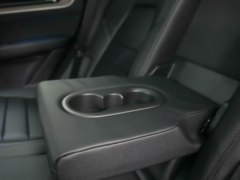 New 2026 Porsche Cayenne image 30