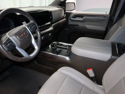 Used 2023 GMC Sierra 1500 SLT w/ SLT Premium Package AWD/4WD image 24