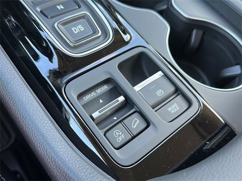 New 2025 Honda Pilot EX-L image 32