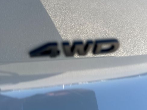 Used 2023 Nissan Pathfinder Rock Creek AWD/4WD image 6