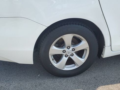 Used 2011 Toyota Sienna LE w/ Towing Pkg FWD image 5