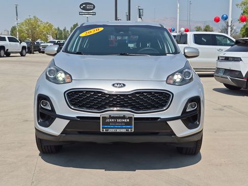 Used 2020 Kia Sportage LX AWD/4WD image 8