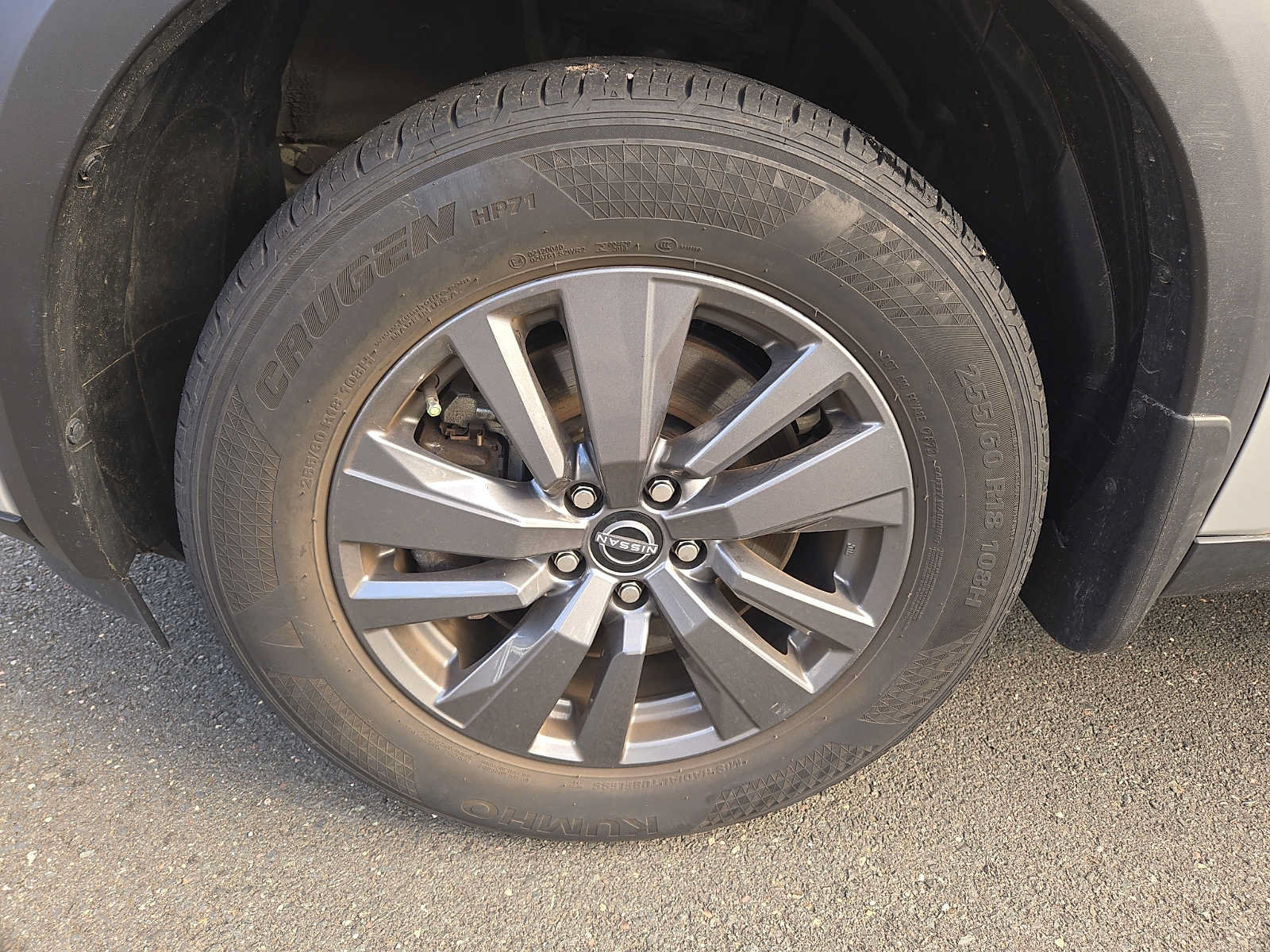 Used 2024 Nissan Pathfinder S AWD/4WD image 8
