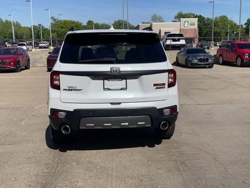 Used 2023 Honda Passport TrailSport image 7
