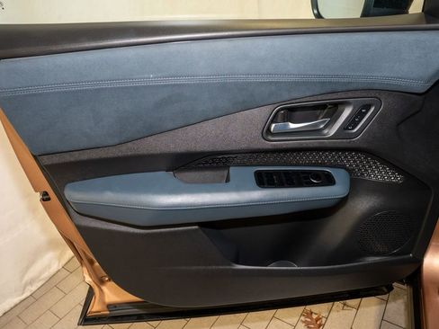 Certified 2025 Nissan Ariya Platinum image 13