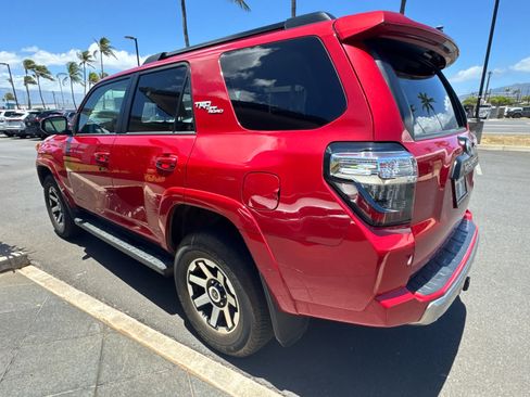 Used 2024 Toyota 4Runner TRD Off-Road AWD/4WD image 9