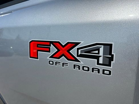 Used 2024 Ford Ranger Lariat w/ FX4 Off-Road Package image 9