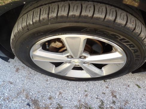 Used 2013 Chevrolet Cruze LT image 16