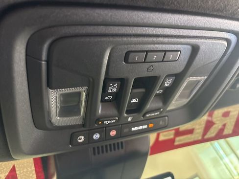 Used 2025 GMC Sierra 2500 Denali Ultimate w/ Max Trailering Package AWD/4WD image 24