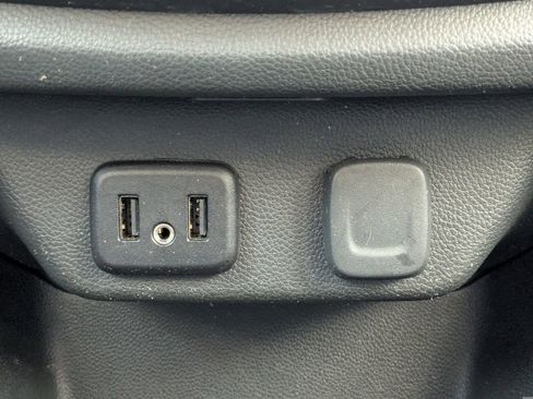 Used 2022 Chevrolet Traverse LS w/ Midnight/Sport Edition image 22