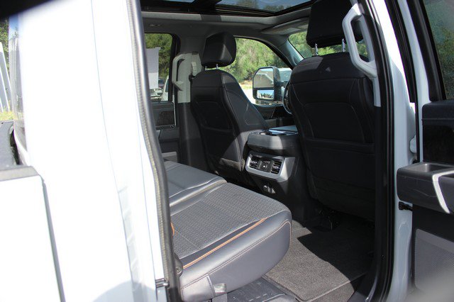 Used 2025 Ford F250 Lariat w/ Black Appearance Package AWD/4WD image 17