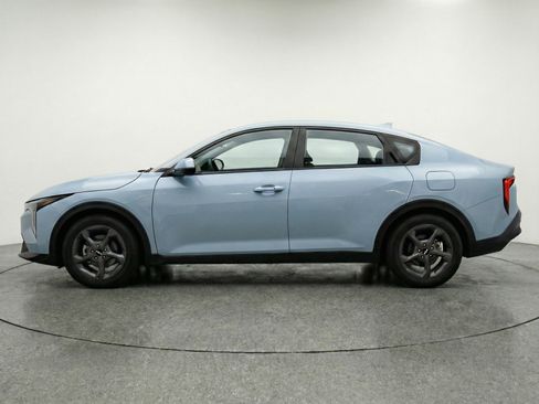 Used 2025 Kia K4 FWD image 5