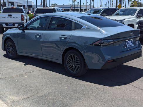 New 2026 Nissan Sentra SV FWD image 4