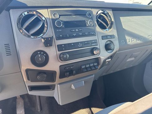 Used 2014 Ford F250 XLT w/ XLT Value Package image 13