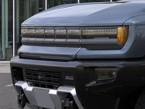 New 2025 GMC Hummer EV 2X w/ LPO, Dark Essentials Package image 13