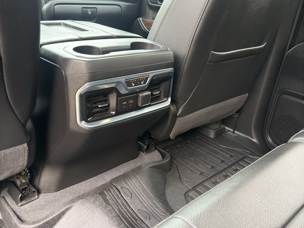 Used 2020 GMC Sierra 3500 Denali w/ Denali Ultimate Package AWD/4WD image 28