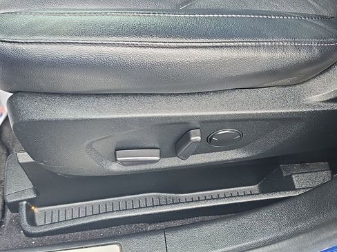 Used 2022 Ford Edge Titanium image 18