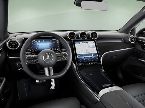 Used 2025 Mercedes-Benz GLC 300 GLC 300 image 38