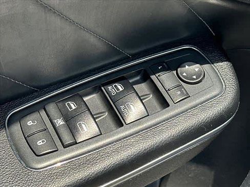 Used 2017 Dodge Charger R/T Scat Pack w/ Technology Group RWD image 16