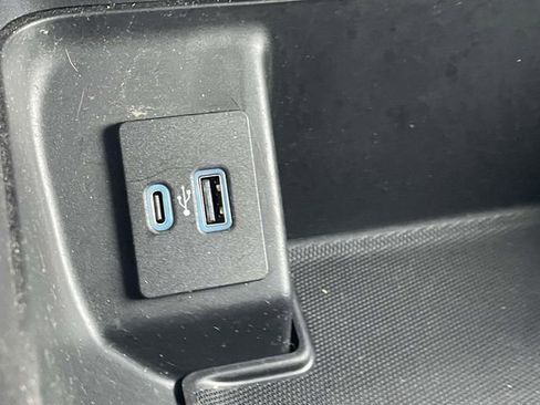 Certified 2022 Ford F150 XLT w/ Equipment Group 302A High image 25