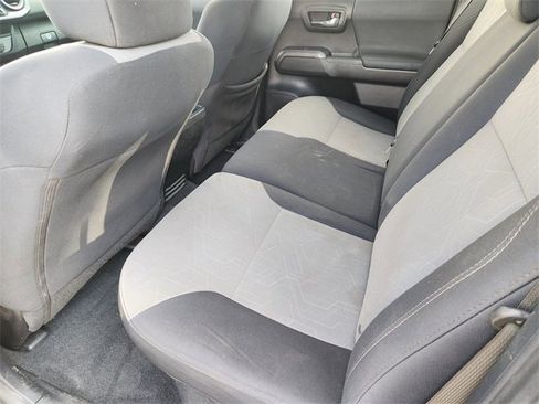 Used 2020 Toyota Tacoma TRD Off-Road image 20