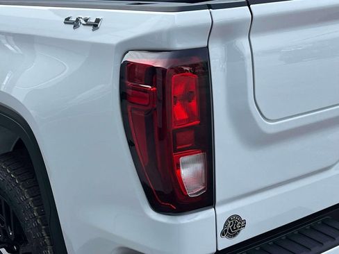 New 2026 GMC Sierra 1500 Elevation w/ Elevation Select Package AWD/4WD image 10