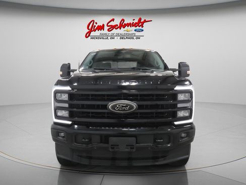 Used 2024 Ford F250 Lariat w/ Lariat Ultimate Package AWD/4WD image 3