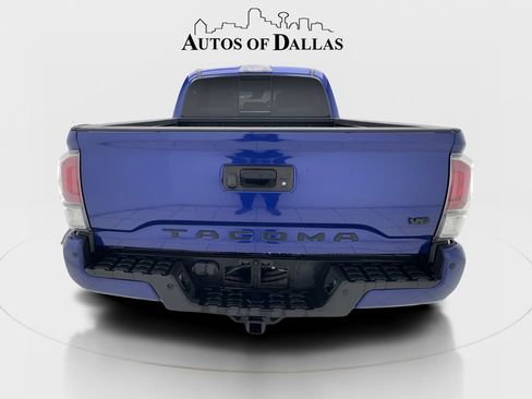 Used 2022 Toyota Tacoma TRD Sport w/ Technology Package RWD image 10