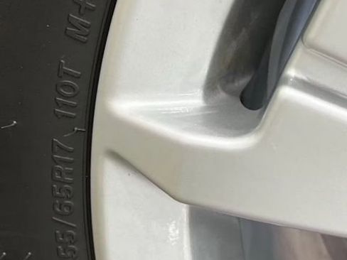 Used 2022 Chevrolet Colorado LT w/ Safety Package image 13