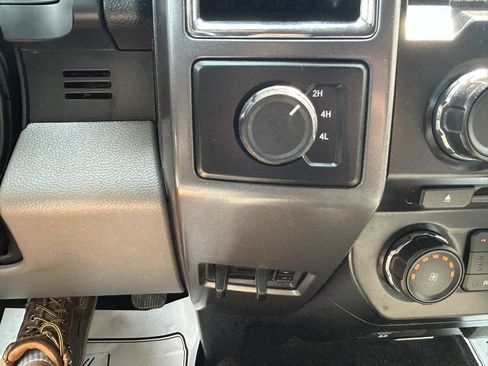 Used 2015 Ford F150 XLT w/ Equipment Group 302A Luxury AWD/4WD image 26