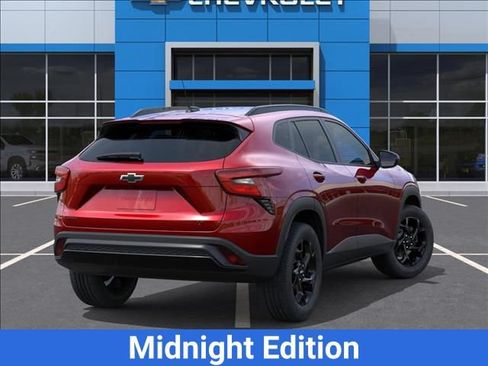 New 2026 Chevrolet Trax LT w/ Driver Confidence Package FWD image 6