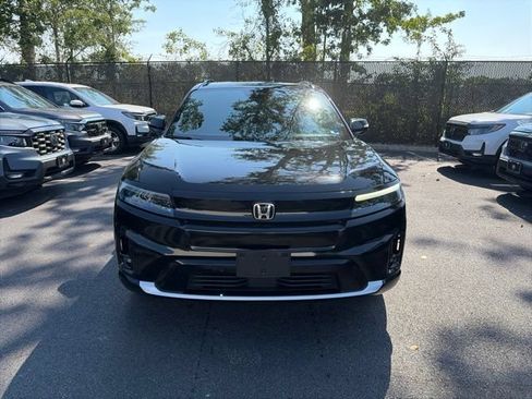 Used 2024 Honda Prologue Touring image 2