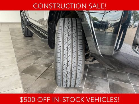 Used 2019 Toyota 4Runner SR5 AWD/4WD image 18
