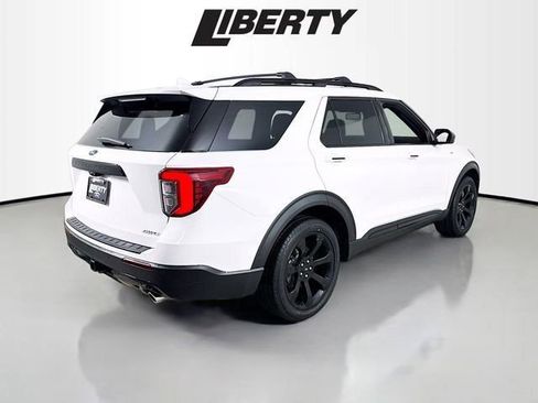 Certified 2023 Ford Explorer ST-Line w/ Class IV Trailer Tow Package image 7