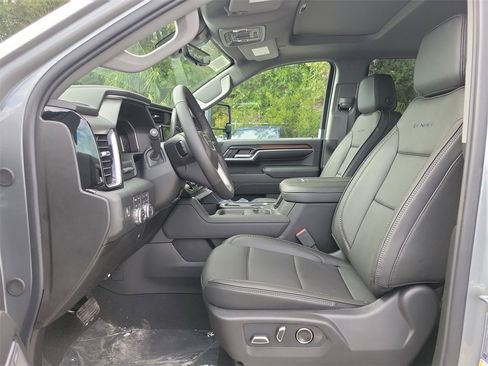 New 2026 GMC Sierra 2500 Denali w/ Denali Reserve Package image 18