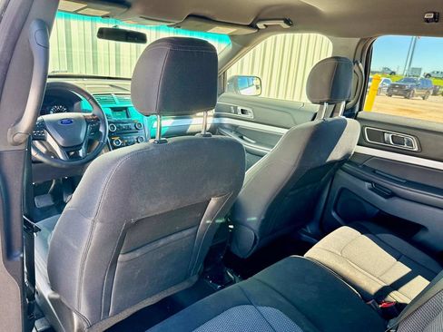 Used 2016 Ford Explorer XLT AWD/4WD image 14