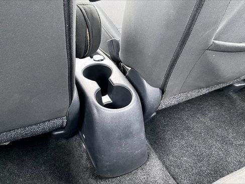 Used 2019 Nissan Versa SV image 31