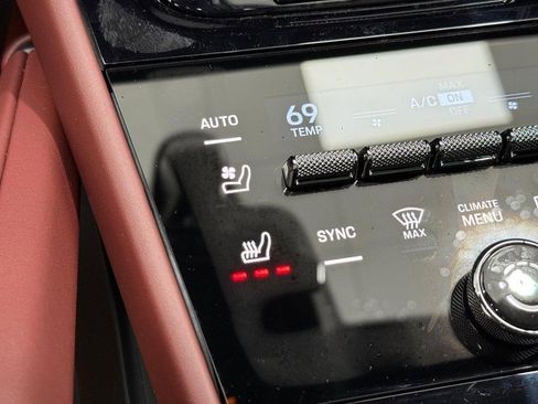 New 2026 Porsche Cayenne image 22