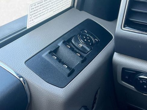 Used 2020 Ford F550 4x4 Crew Cab Super Duty image 17