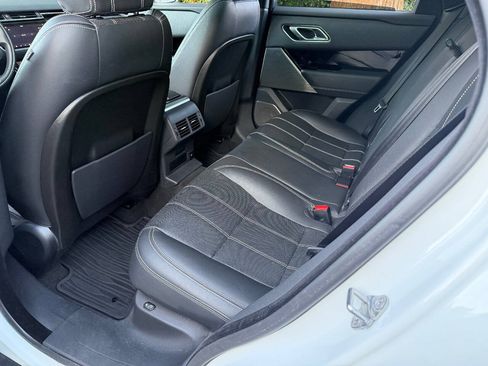Used 2019 Land Rover Range Rover Velar R-Dynamic SE AWD/4WD image 17